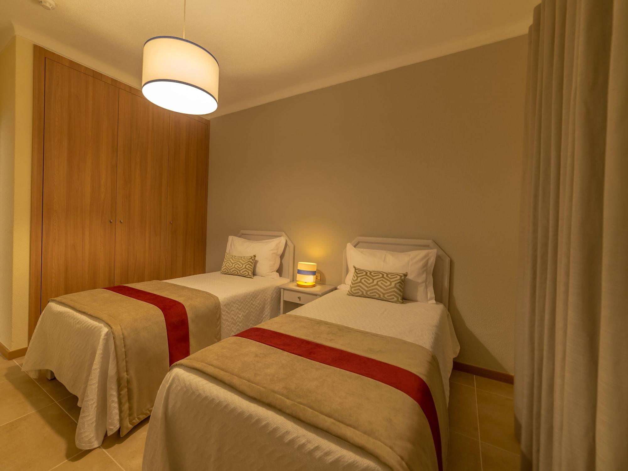 Apartahotel Flor Da Rocha