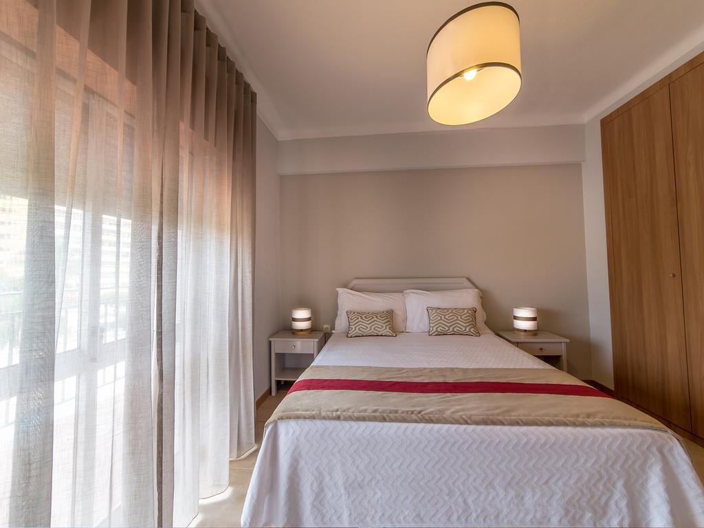 Apartahotel Flor Da Rocha